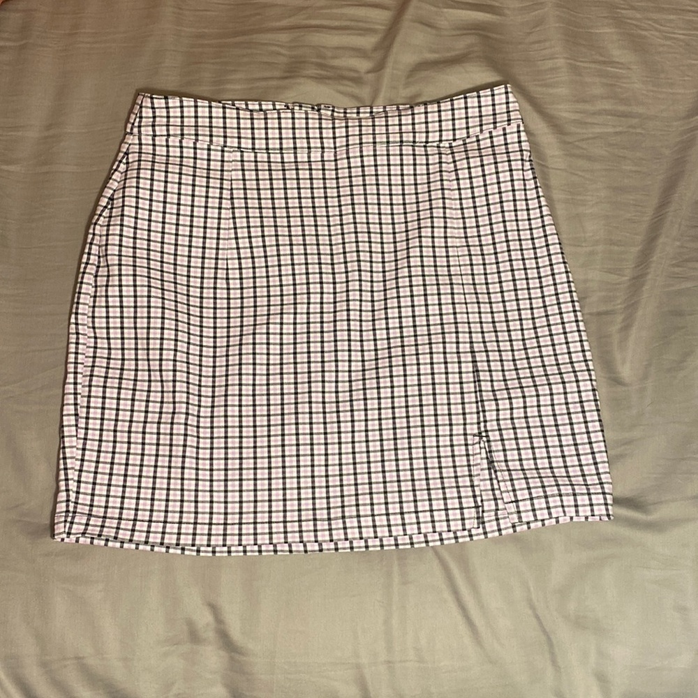 Garage pencil skirt with slit and zipper